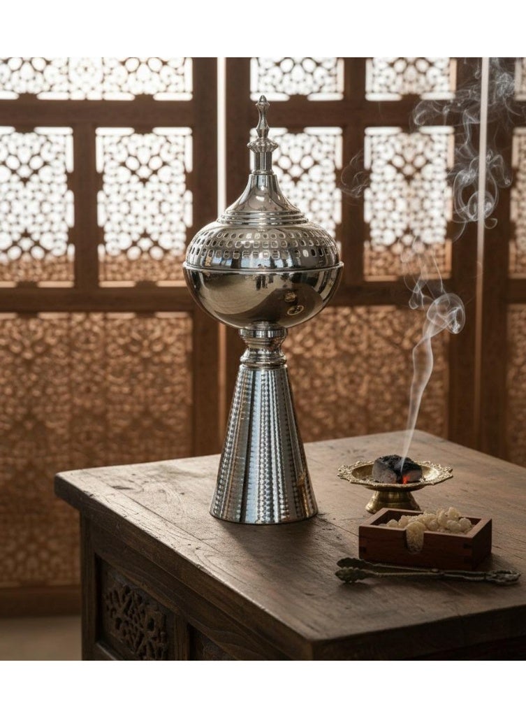 مبخرة عصرية فاخرة باللون الفضي بتصميم أنيق ومميز